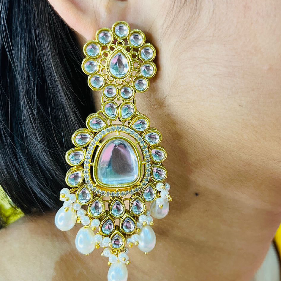 iconic kundan earring